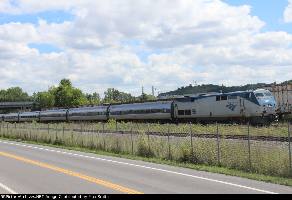 Amtrak 63 "Maple Leaf"